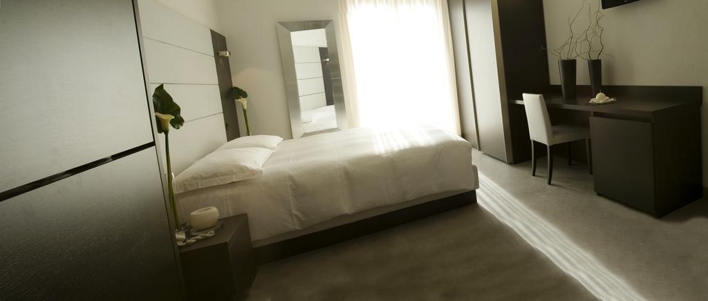 Hotel San Lorenzo Киавенна Номер фото
